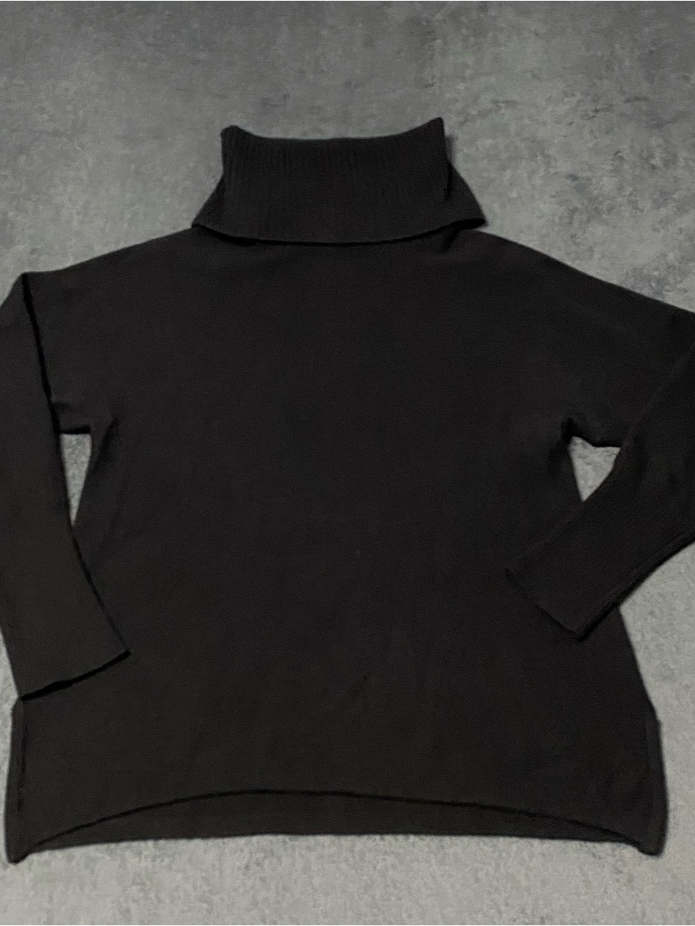 InCashmere Sweater Womens M Black Cowl Neck Long Sleeve Pullover Quiet Luxury